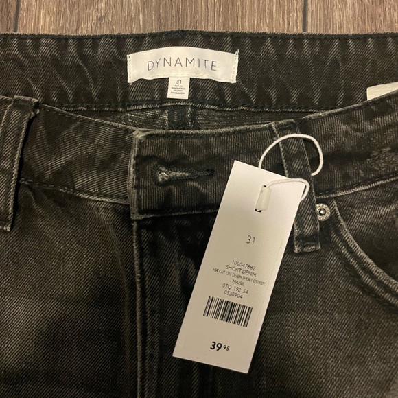 Dynamite high waisted black ripped jean shorts size 31 - Picture 3 of 4